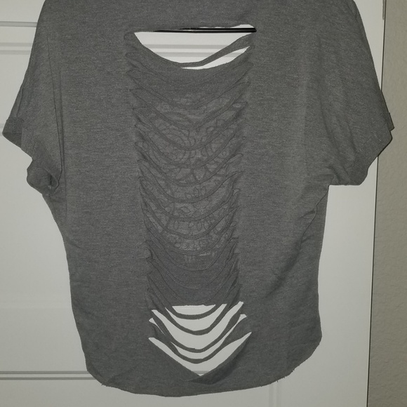 Owl Cut-Out Crop Top - Picture 2 of 2